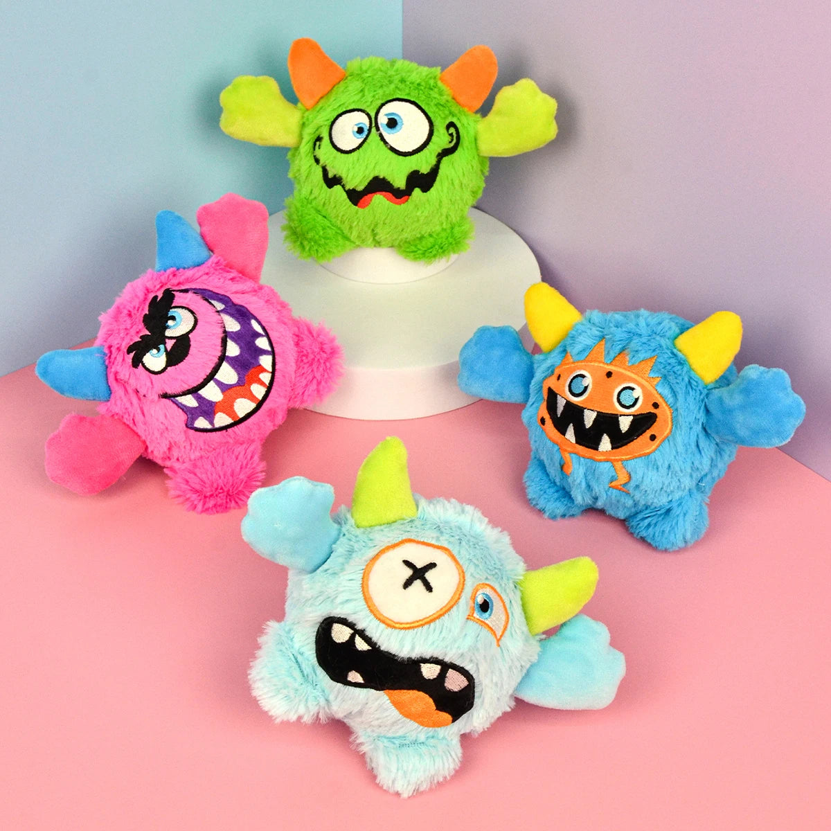 Peluche Monstre avec balle sonore – Chien
